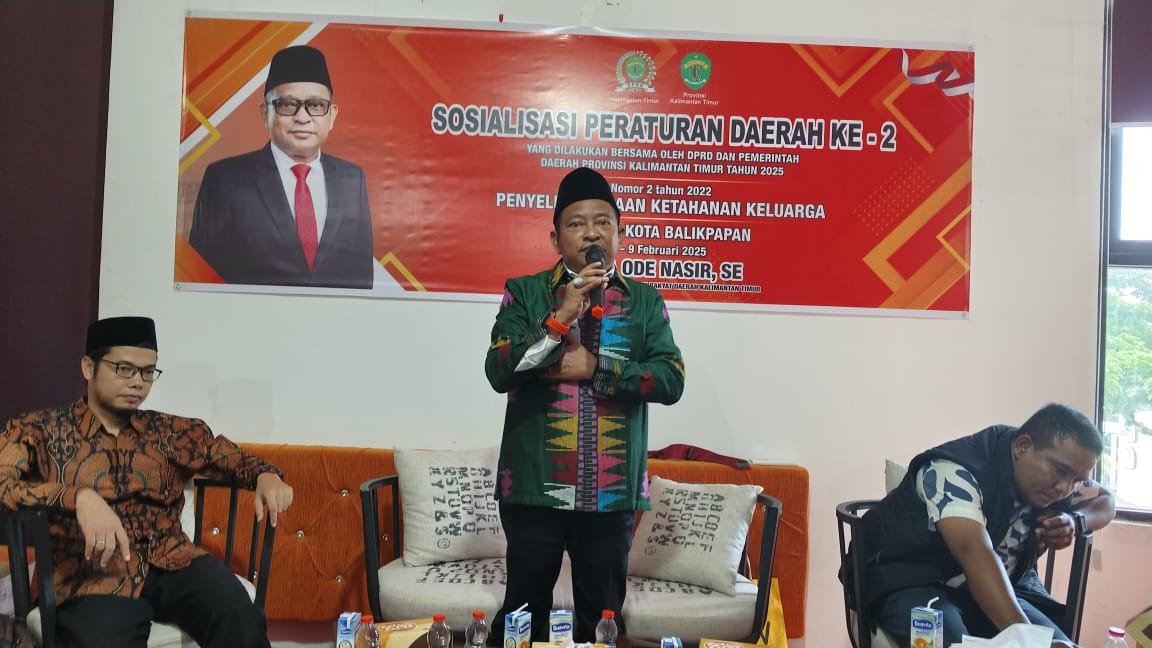 anggota-dprd-kaltim-h-la-ode-nasir-gelar-sosialisasi-perda-ketahanan-keluarga